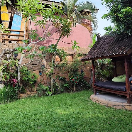 Bali Bungalow Medewisurf-Homestay Airsatang Exterior foto